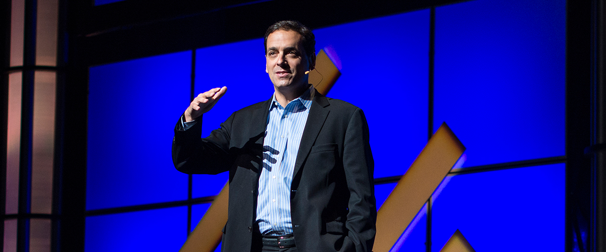 Improve Your Presentation with Dan Pink’s Types of Pitches (Part 1)